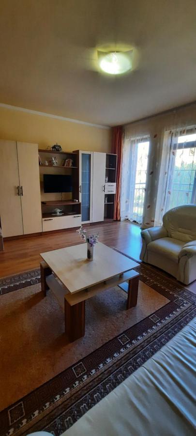 Bastya Apartmanhaz Sarvar Exterior photo