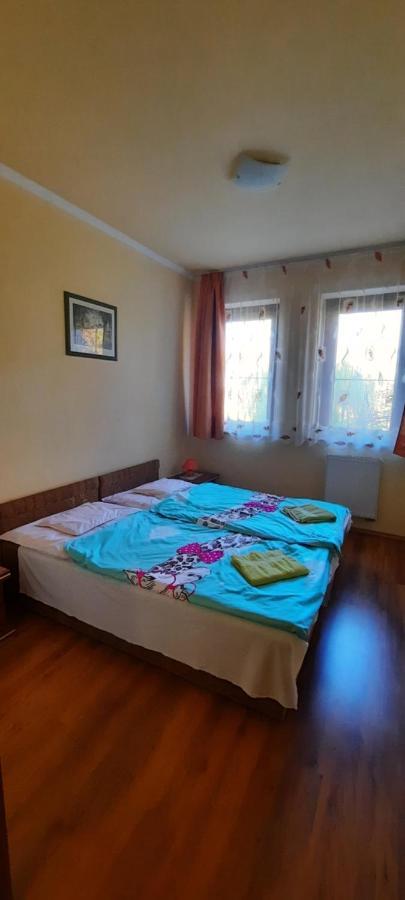 Bastya Apartmanhaz Sarvar Exterior photo