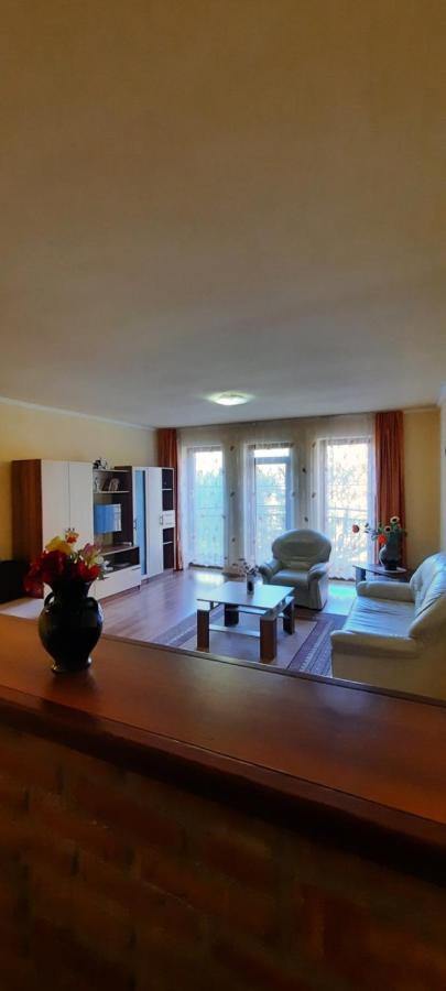 Bastya Apartmanhaz Sarvar Exterior photo