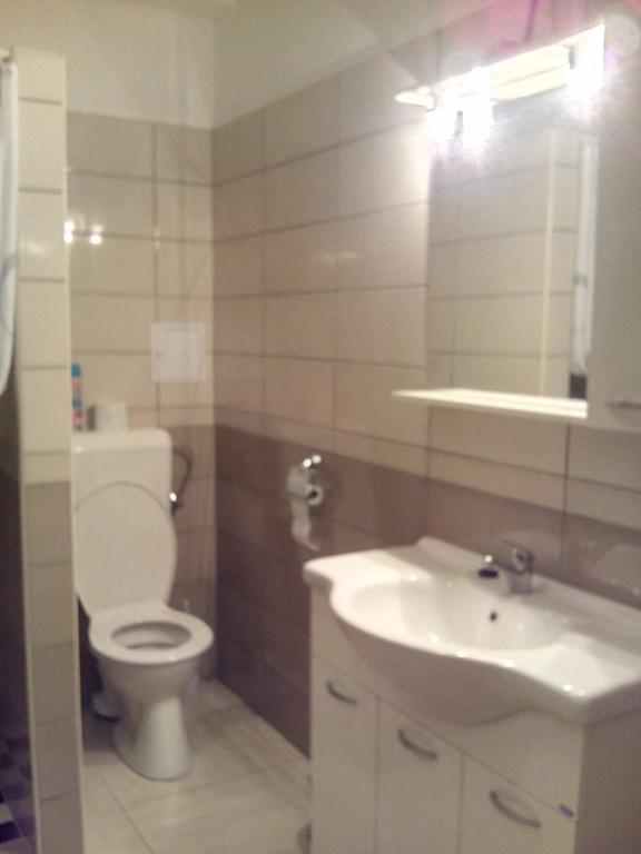 Bastya Apartmanhaz Sarvar Exterior photo